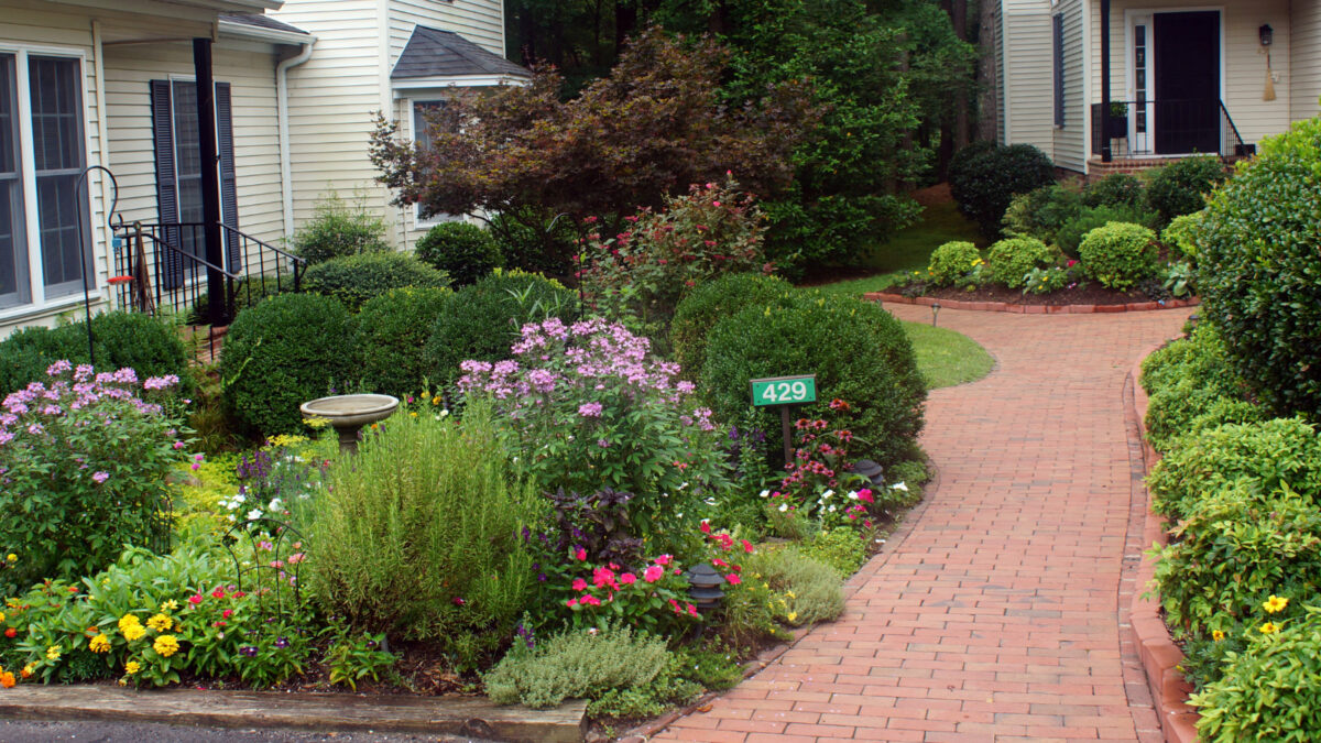 Flower gardens and walkways at Countryhouse